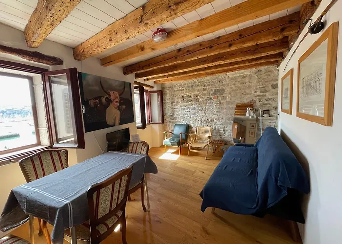 Art Apartma